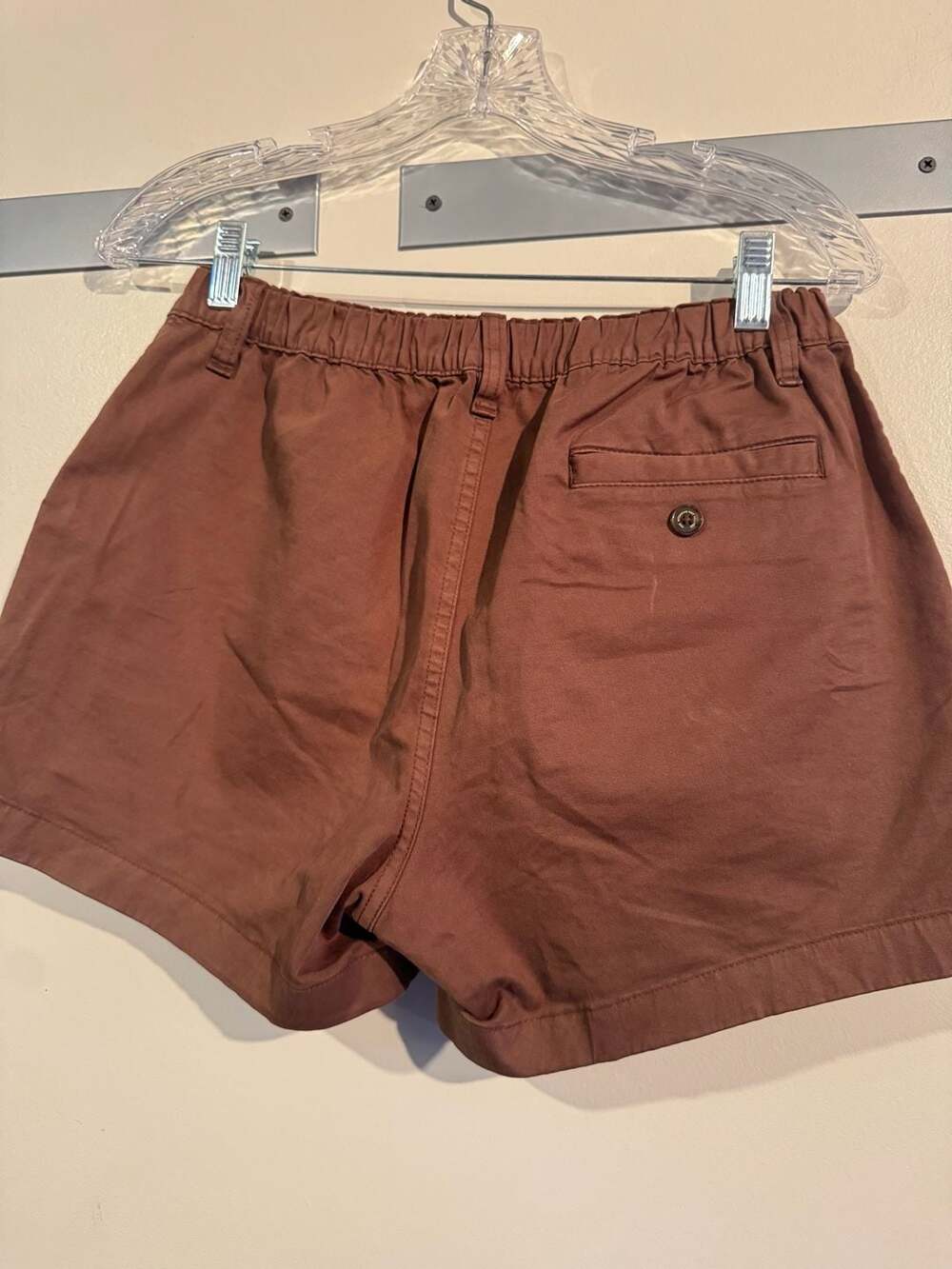 Chubbies Regular Fit Elastic Waist Shorts Brown Size Small 4 Inch Inseam - Picture 2 of 6